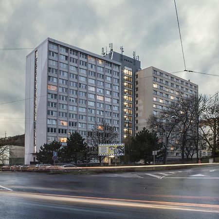 Koleje Ujep Albergue Ústí nad Labem Exterior foto