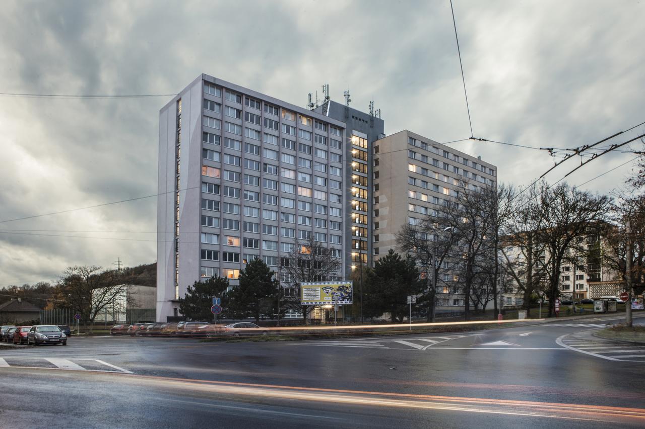 Koleje Ujep Albergue Ústí nad Labem Exterior foto
